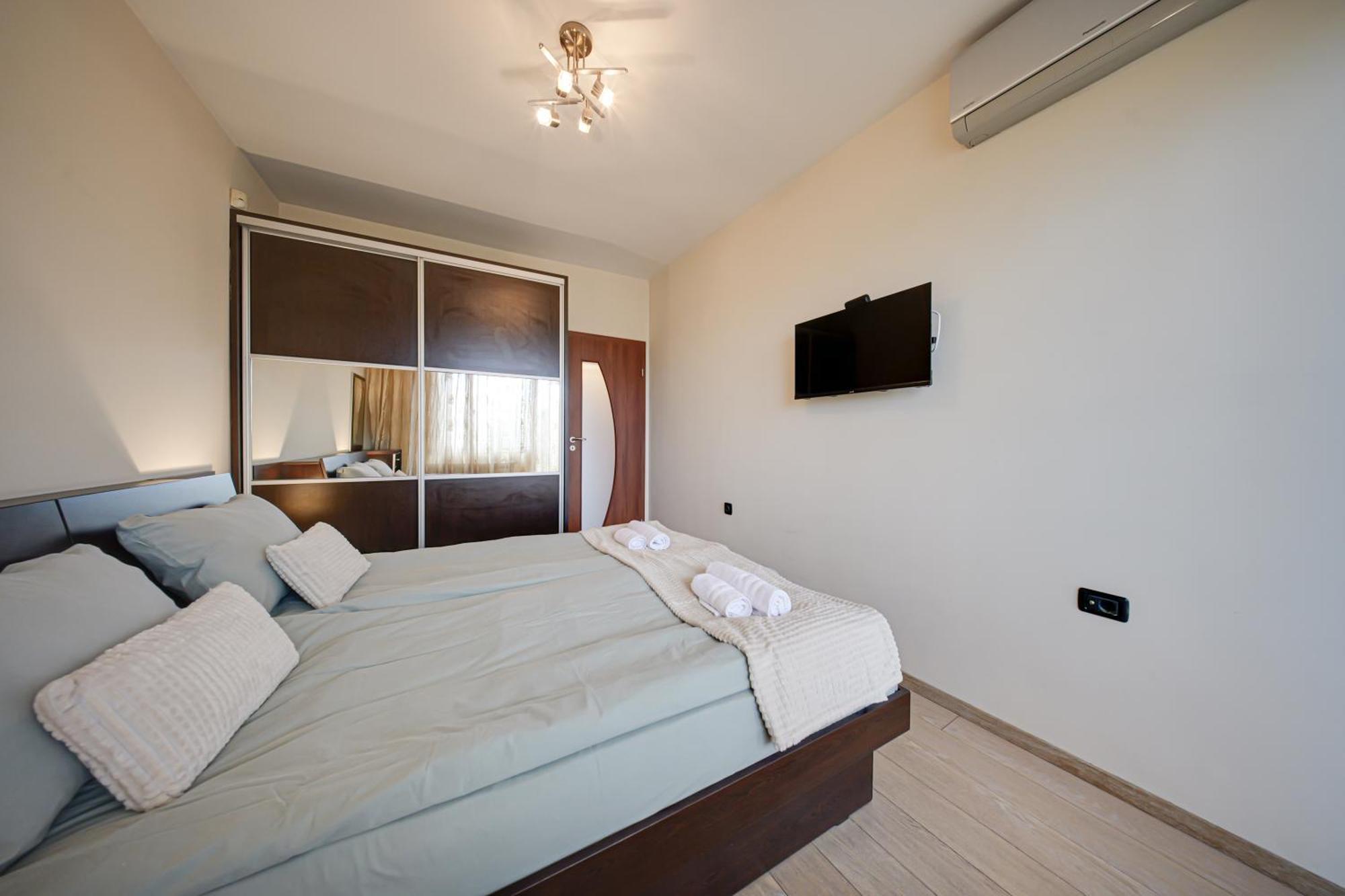 Southpark Luxe - Free Underground Parking Apartment Sofia Exterior photo